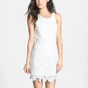 ASTR White Floral Fitted Lace Sheath Mini Dress Size Small